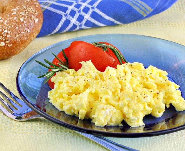 Scrambled eggs with sour cream recipe image