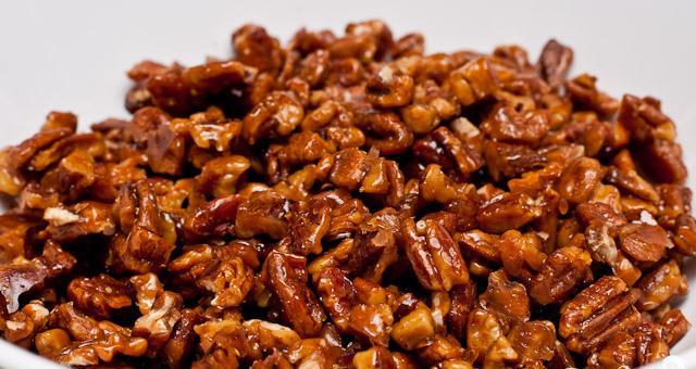 Spiced walnuts recipe image