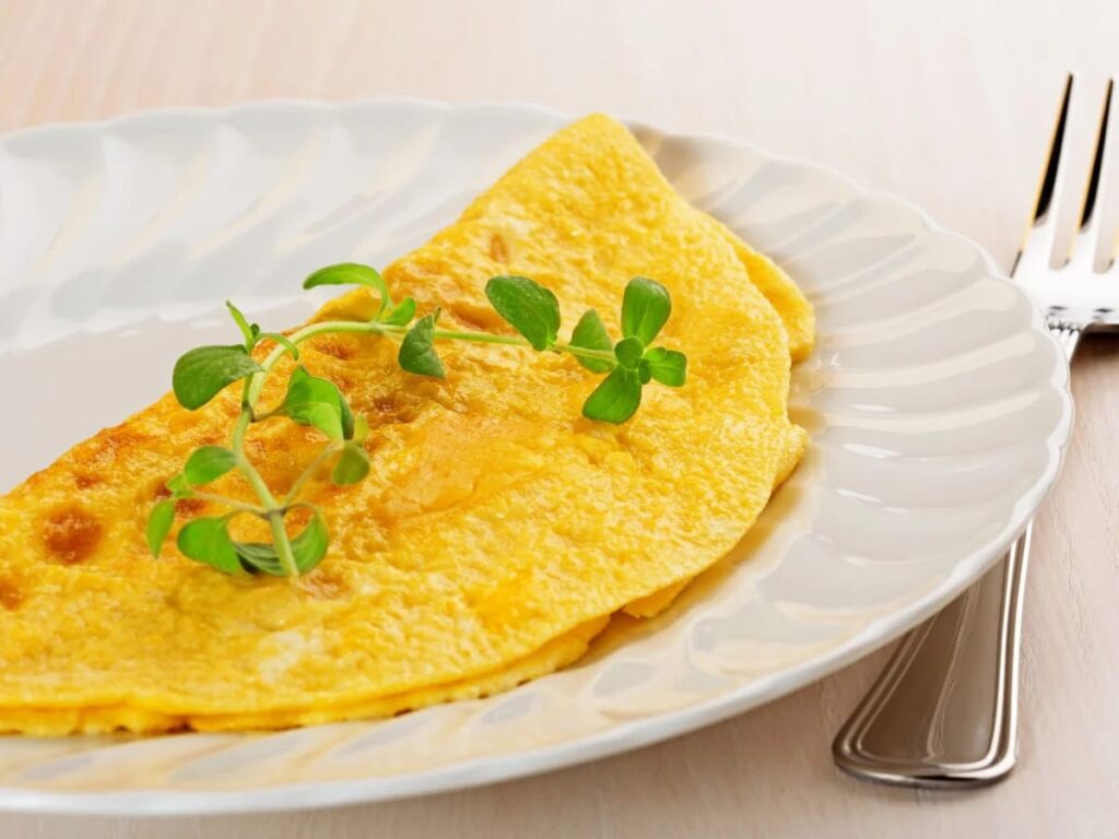 Omelette with smoked salmon and cream cheese – Heart Spoon recipe